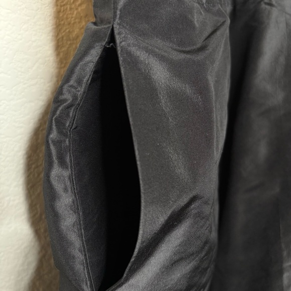 Vera Wang Black Silk Pleated Collar V Neck Sleeveless Mini Dress sz 10 - Picture 8 of 13